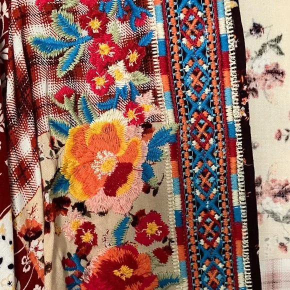 Savanna Jane Multicolor Floral patchwork embroidered Kimono - Picture 2 of 6